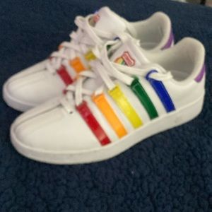 Brand new K-SWISS tennis shoes. Size 8.